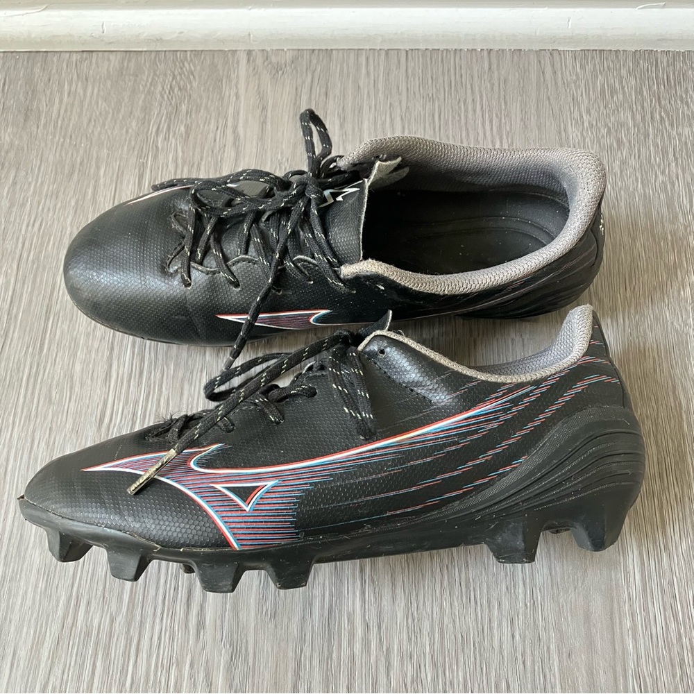 Mizuno Alpha Select Junior FG Soccer Cleats Kids Size 4.5 Black Firm Ground - Picture 2 of 11